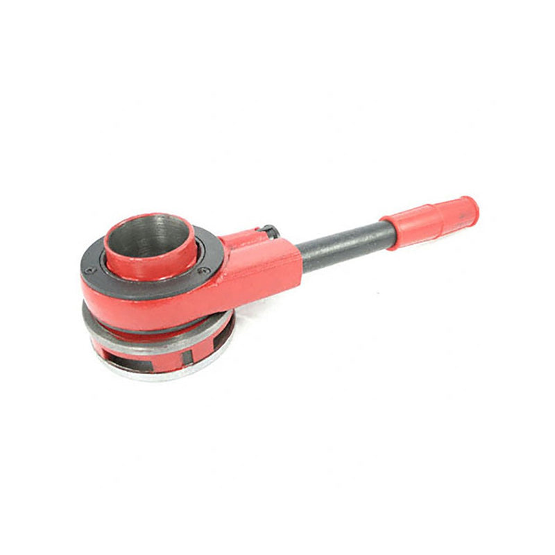 Fully assembled ratchet pipe threader tool to precisely cut threads onto a metal pipe